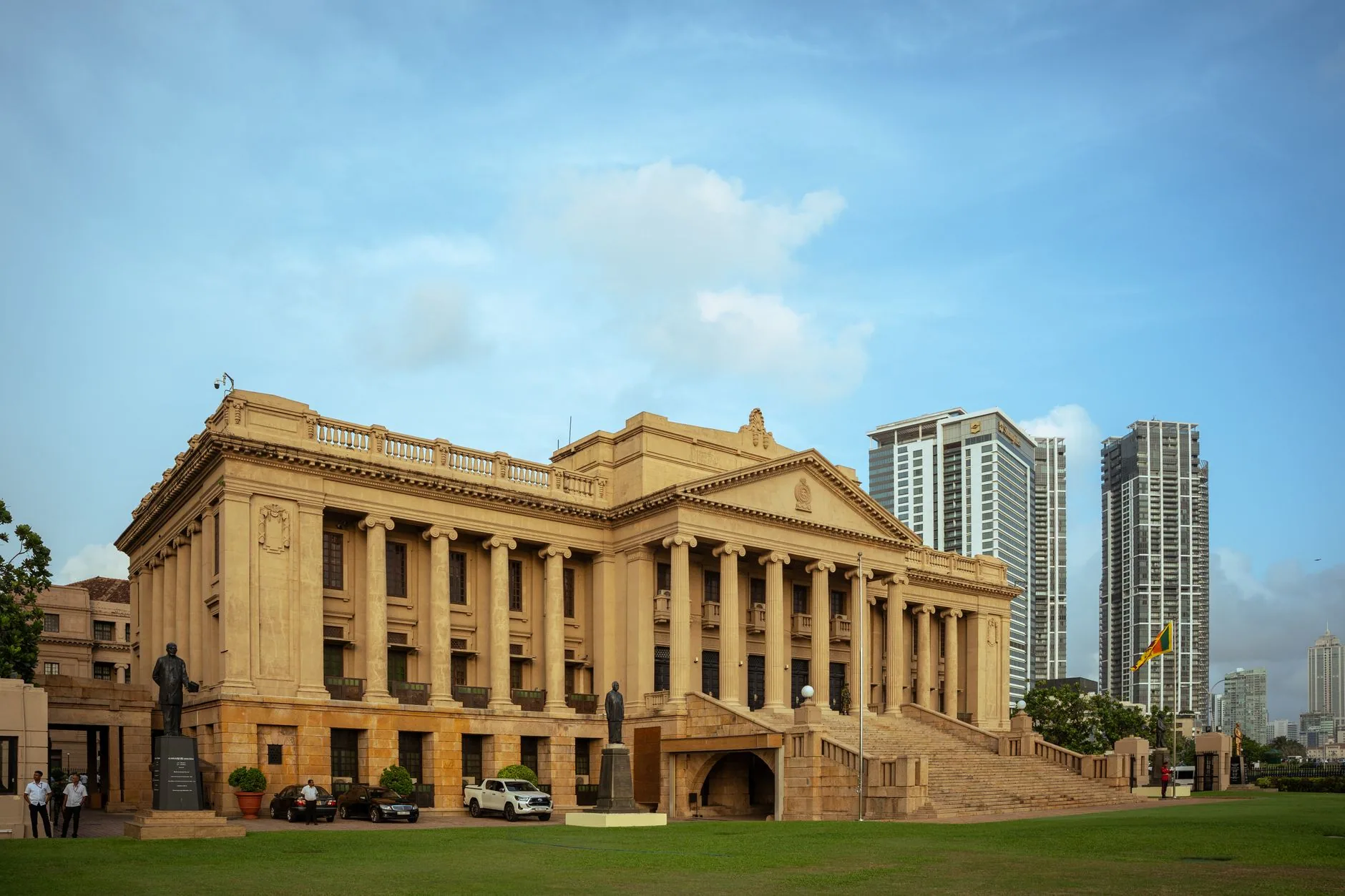 Galle Face Green by Thilina Alagiyawanna