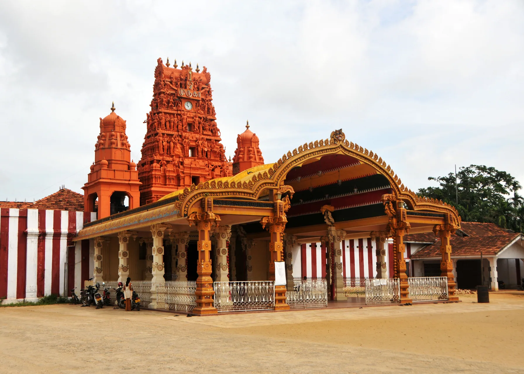 Nallur Kandaswamy Kovil by Gane Kumaraswamy