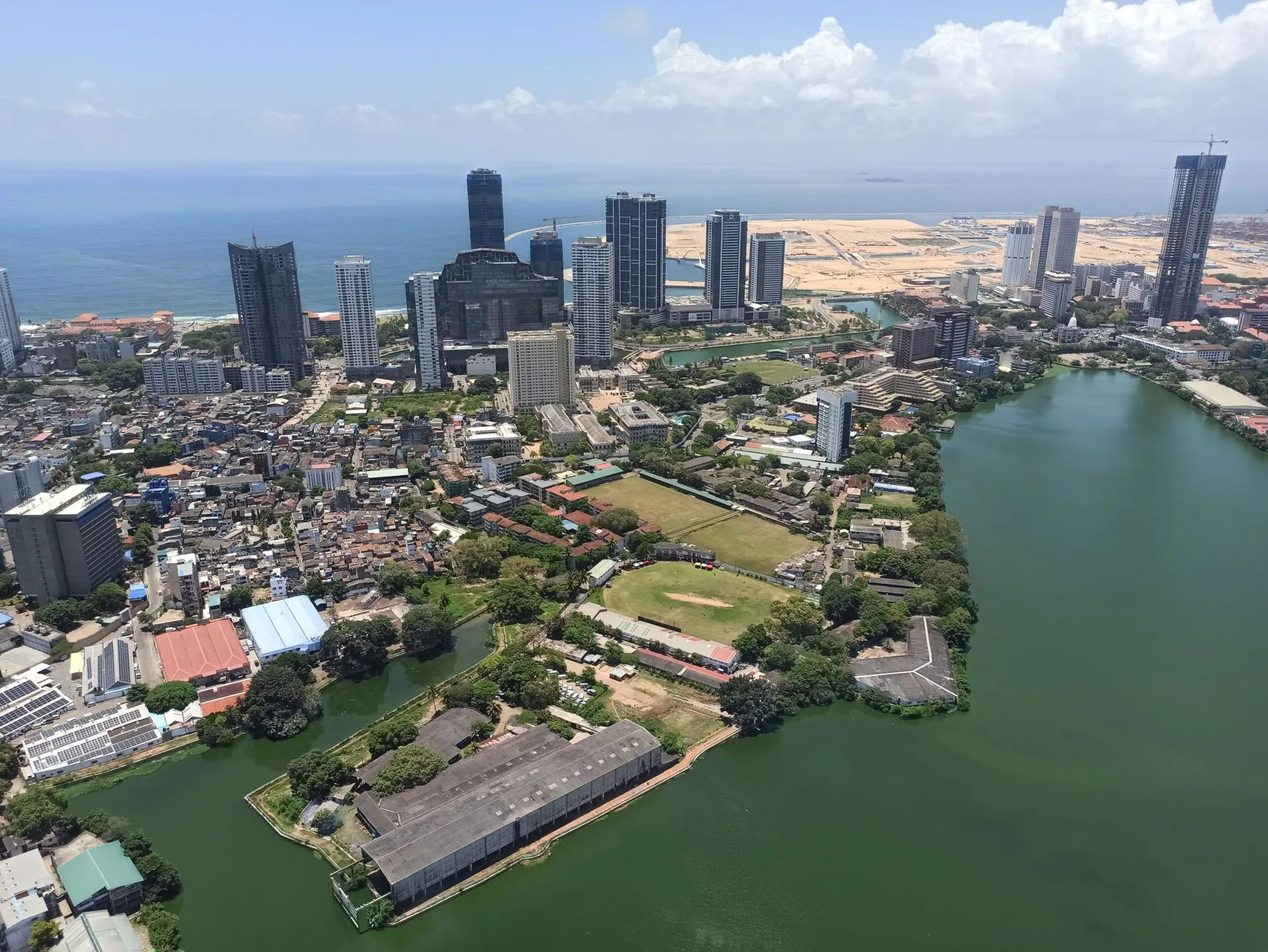 Colombo Fort by Isuru Abeysundara