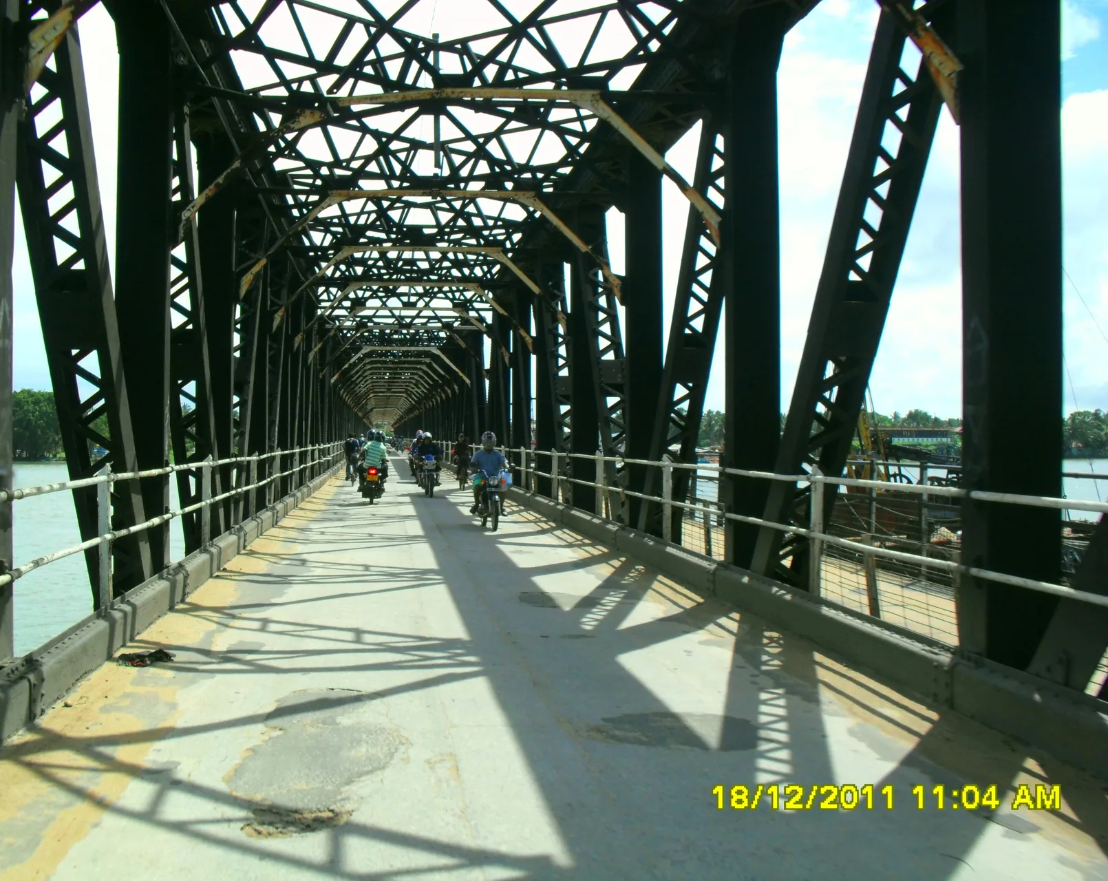 Kallady Bridge by Camera007