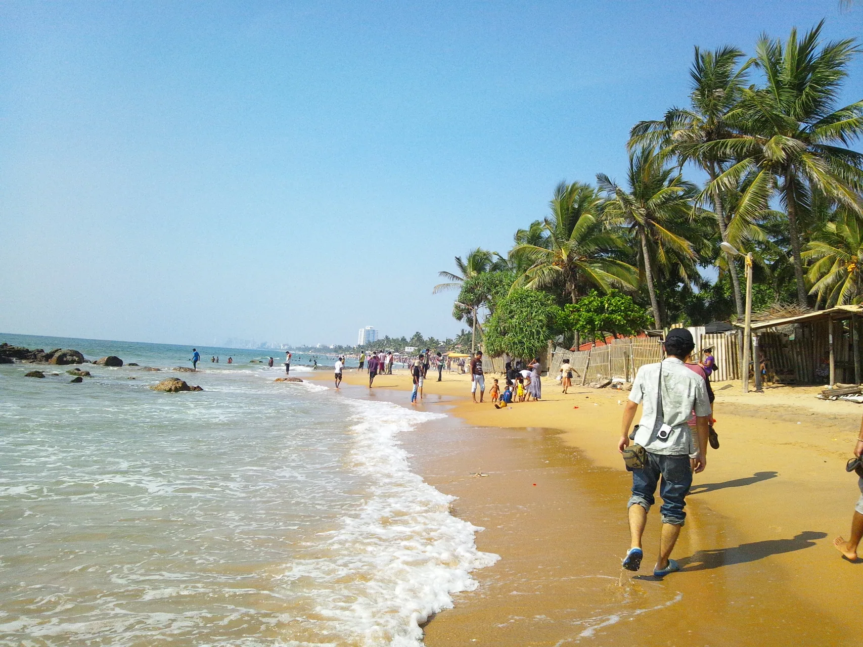 Mount Lavinia Beach by Honeplus
