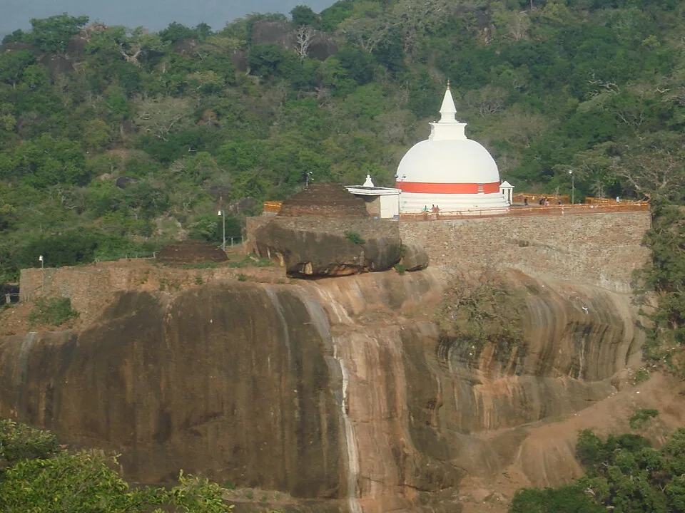 Sithulpawwa Rajamaha Viharaya by LKTraveler admin upload